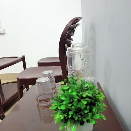 Girija Shail Bhavan Ayodhya ภายนอก รูปภาพ